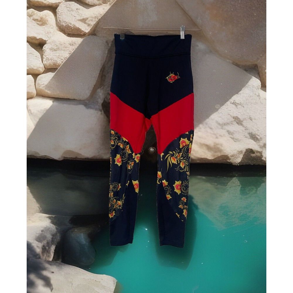 Nike Leggings Womens Sm RARE Russian Khohlama Floral Embroidered Logo Gym Lounge